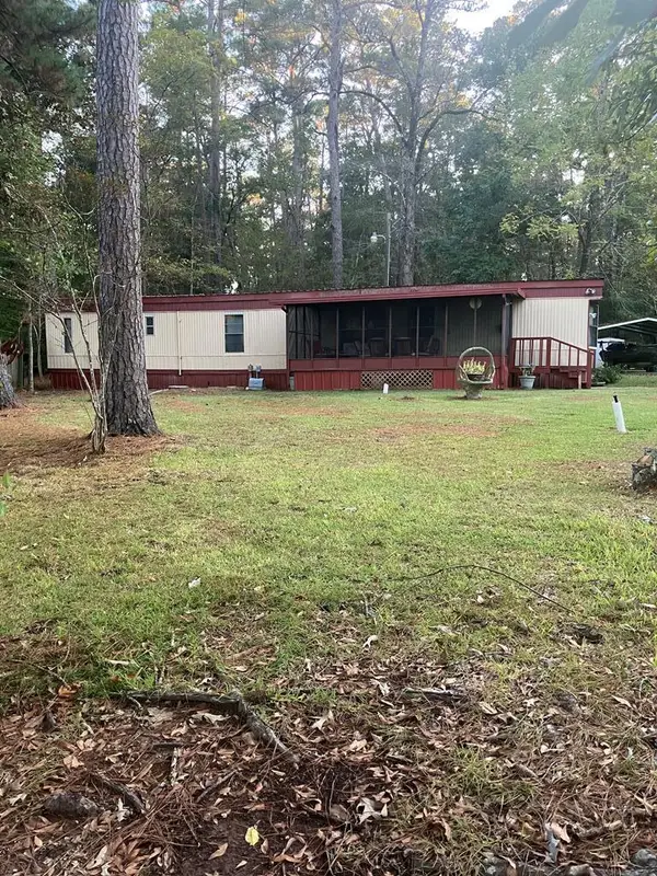 288 Holiday Circle, Hemphill, TX 75948