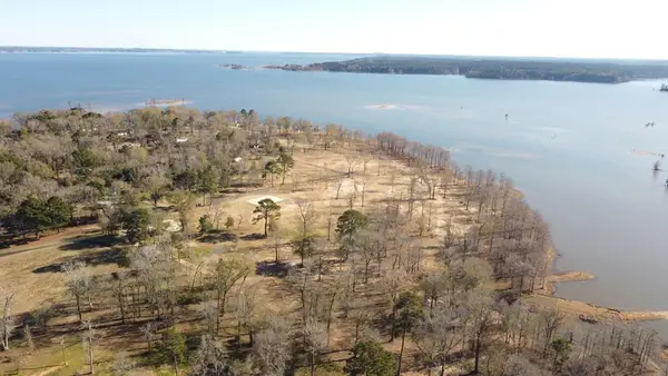 458 Bragg Drive, Milam, TX 75959