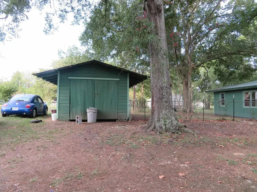 285 Culberson, Bronson, TX 75930 - Image #2