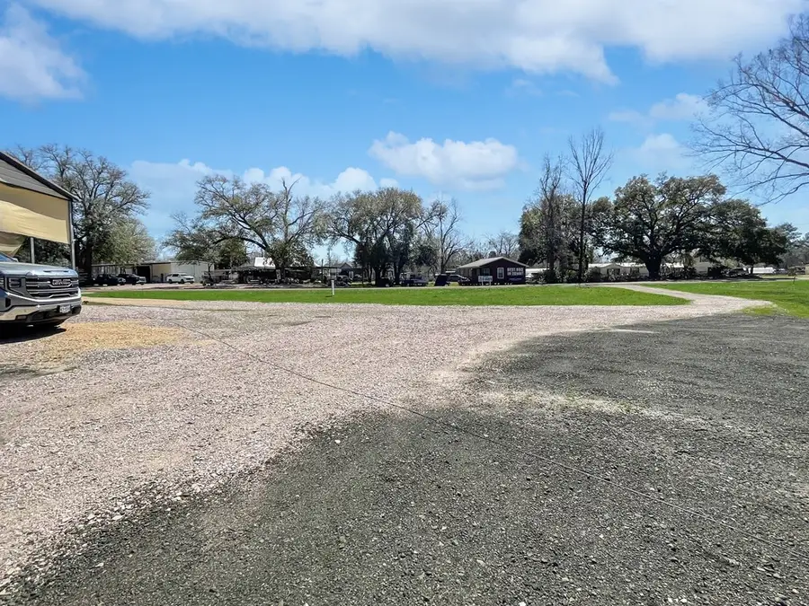 370 Spur 165, Brookeland, TX 75931 - Image #3