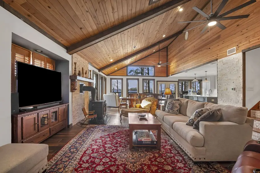 130 Boxwood Lane, Brookeland, TX 75931 - Image #2