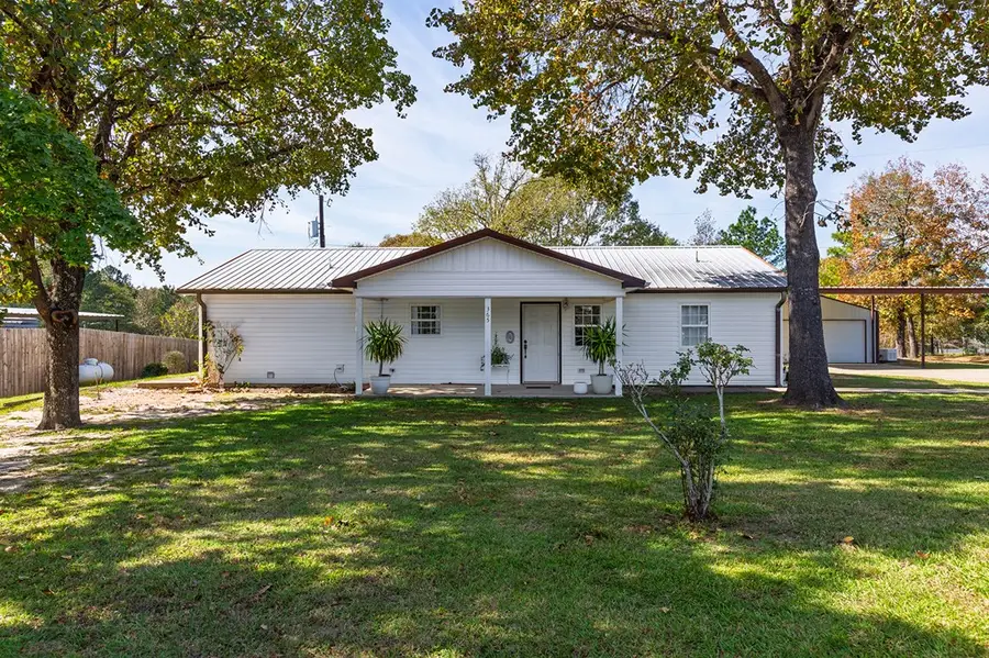 365 Townsend Street, Zavalla, TX 75980 - Image #2