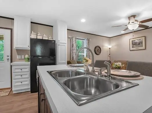 130 Bluejay Drive, Brookeland, TX 75931 - Image #3