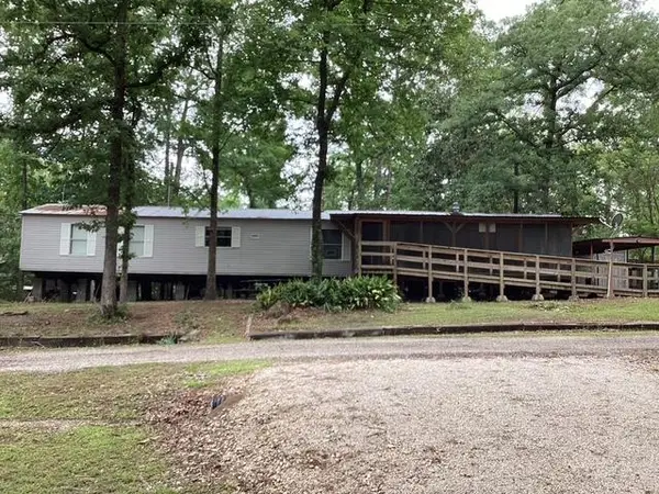 166 Wild Redbud Lane, Hemphill, TX 75948