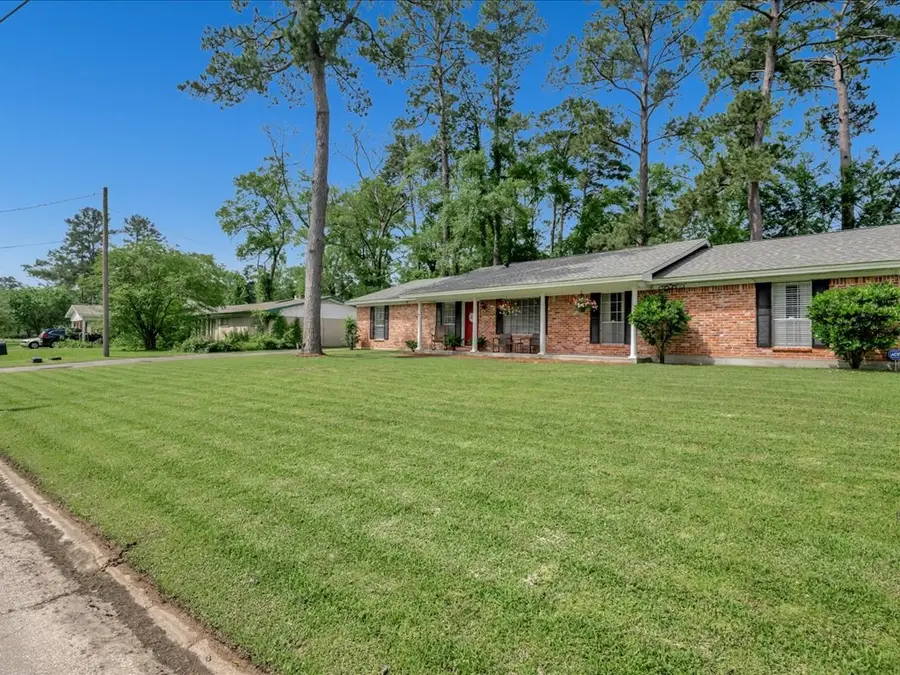 1304 Walnut Bend Drive, Lufkin, TX 75904 - Image #3