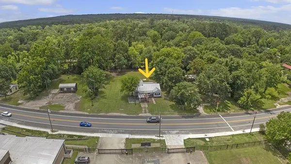 388 E Main Street, Zavalla, TX 75980