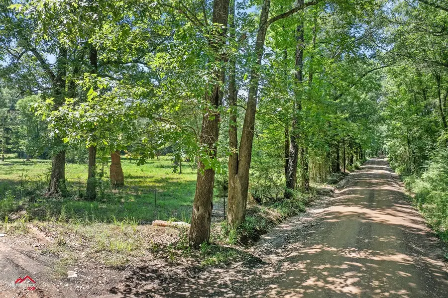 1590 County Road 3801, Joaquin, TX 75954 - Image #2