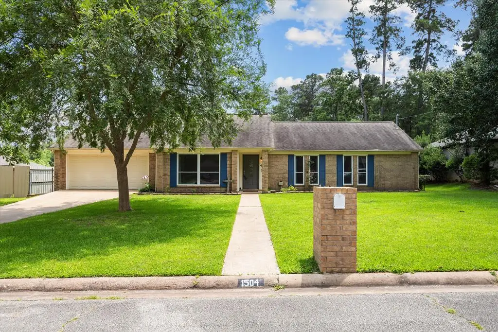 1504 Azalea Drive, Lufkin, TX 75904 - Image #1