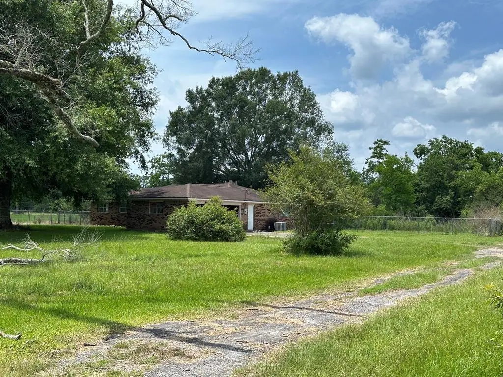 546 CR 882 Cr 889, Evadale, TX 77615 - Image #1