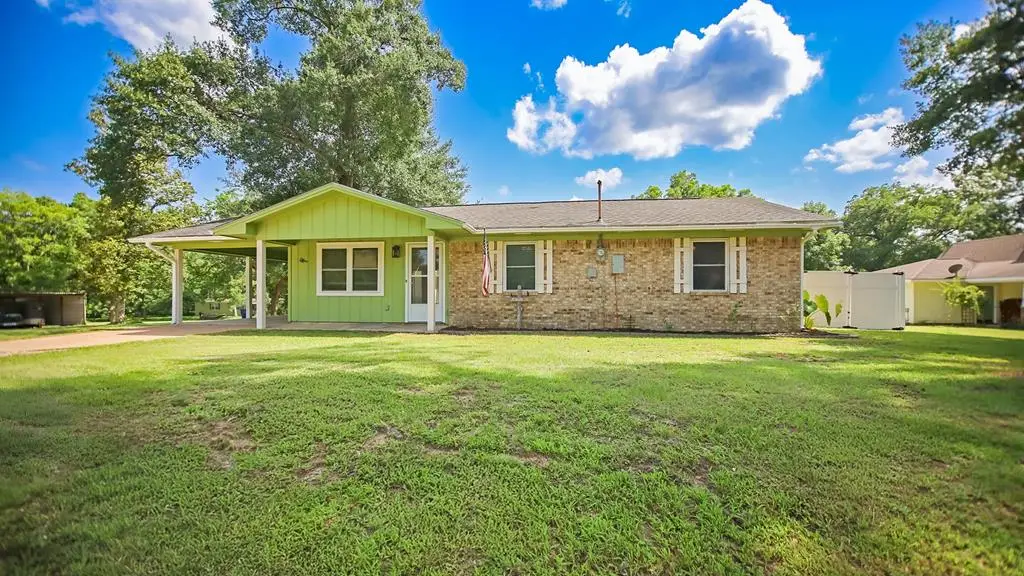 224 East Elm Street, Huntington, TX 75949 - Image #1
