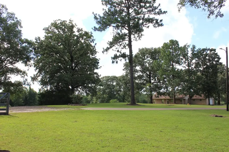 594 County Road 176, San Augustine, TX 75972 - Image #3