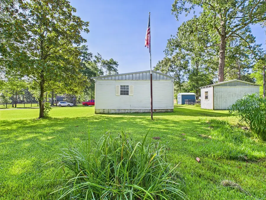 213 Michelle St, Huntington, TX 75949 - Image #3