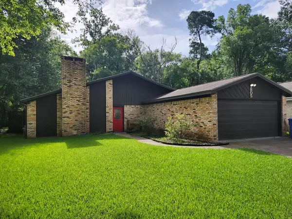 1805 Hanks St, Lufkin, TX 75904