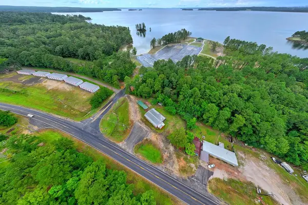 10295 Hwy 255, Burkeville, TX 75932