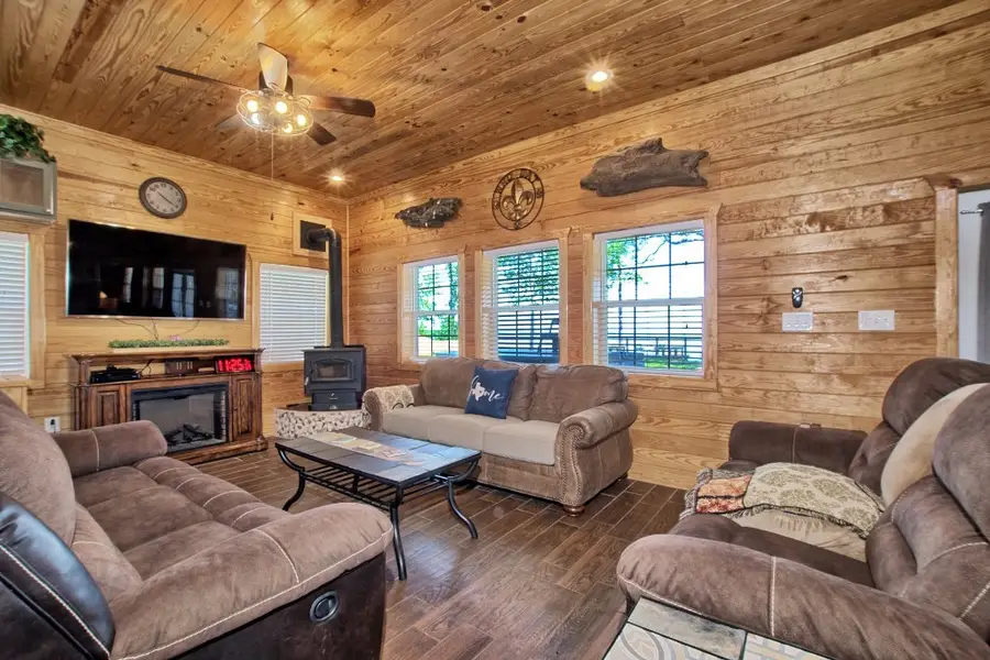 4565 Carters Ferry Rd, Milam, TX 75959 - Image #3