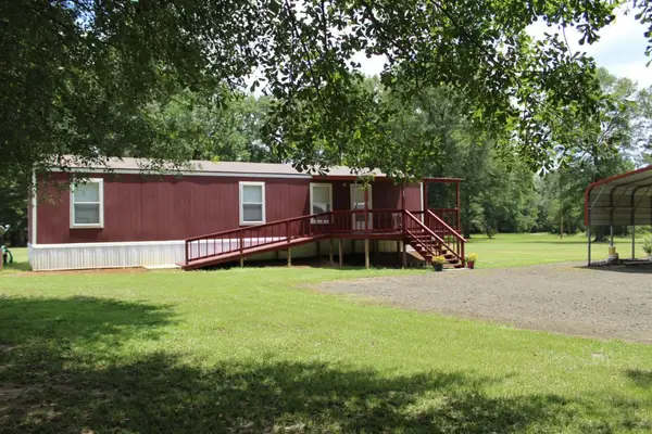 208 Rolling Green Dr., Pineland, TX 75968