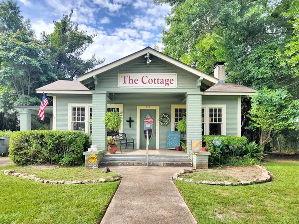 337 College Street, Jasper, TX 75951