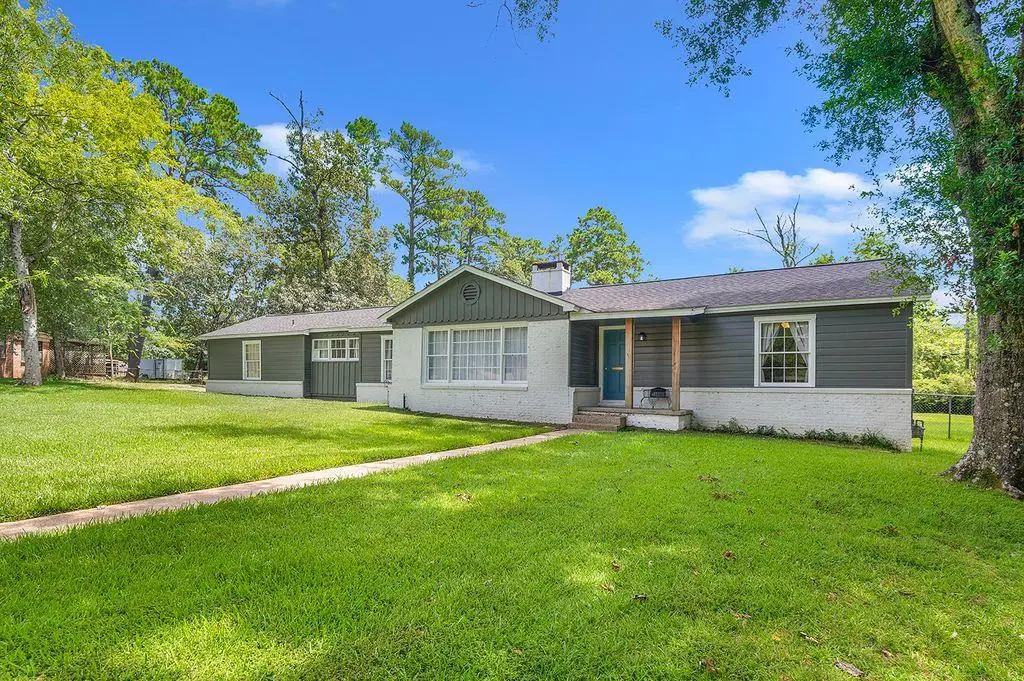 911 Evans Drive, Lufkin, TX 75904 - Image #1