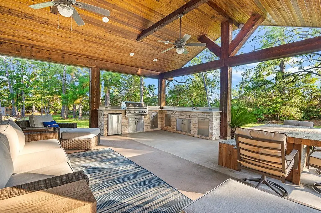 212 Sweet Gum Loop, Brookeland, TX 75931 - Image #1