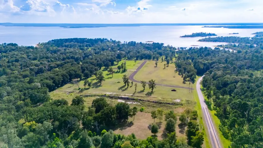 2851 Private Road, Broaddus, TX 75929 - Image #3