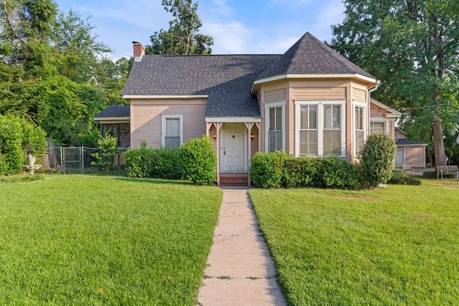 113 W Kerr Ave, Lufkin, TX 75901 - Image #2