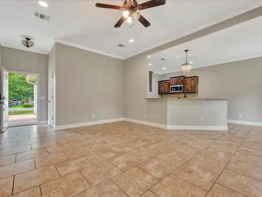 317 East Magnolia, Huntington, TX 75949 - Image #3