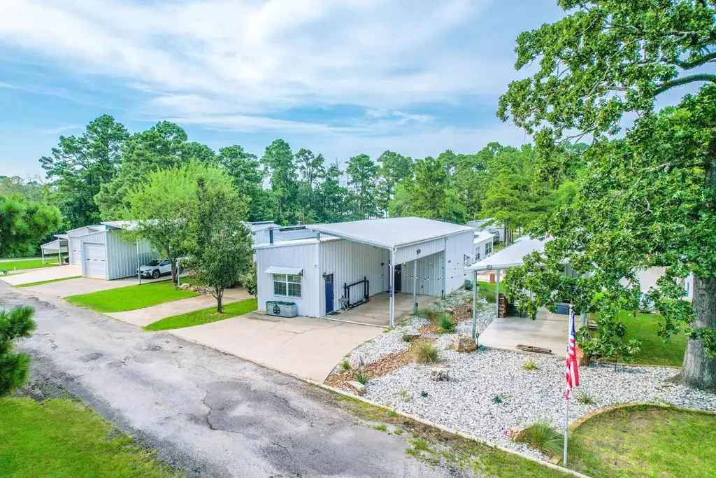 148 Holly St, Zavalla, TX 75980 - Image #1