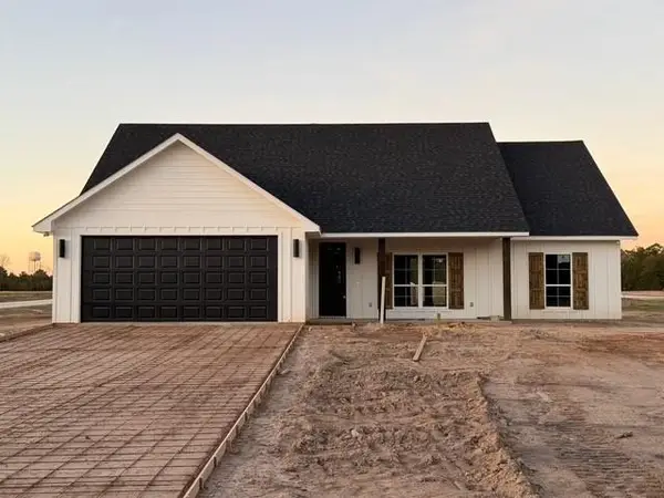 335 Ralph Nerren Road, Huntington, TX 75949