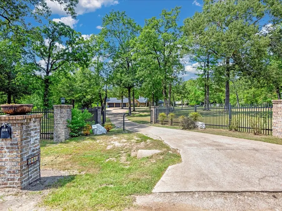310 Donna Drive, Lufkin, TX 75904 - Image #2