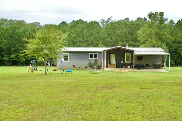 340 Gomer Lane, Hemphill, TX 75948