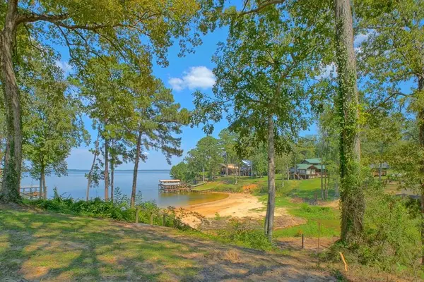 102 East Street, Burkeville, TX 75932