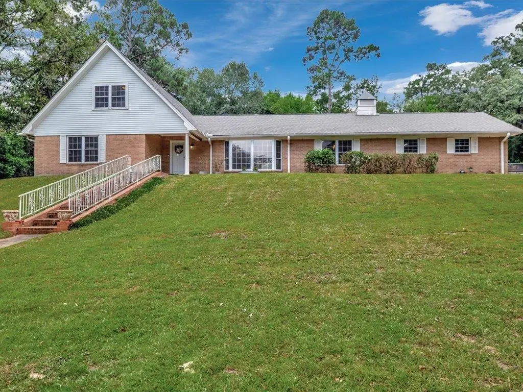 3200 Edgewood Lane, Nacogdoches, TX 75961 - Image #1