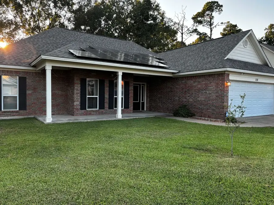 128 Winchester Place, Lufkin, TX 75904 - Image #2