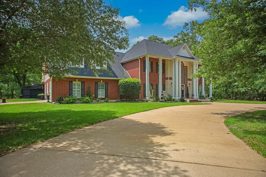 486 Brookwood Drive, Diboll, TX 75941 - Image #2