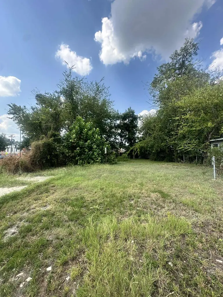 515 Martin Luther King Jr Blvd, Lufkin, TX 75901 - Image #2