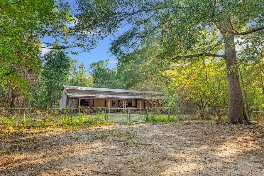 756 Bradshaw Drive E, Brookeland, TX 75931 - Image #2