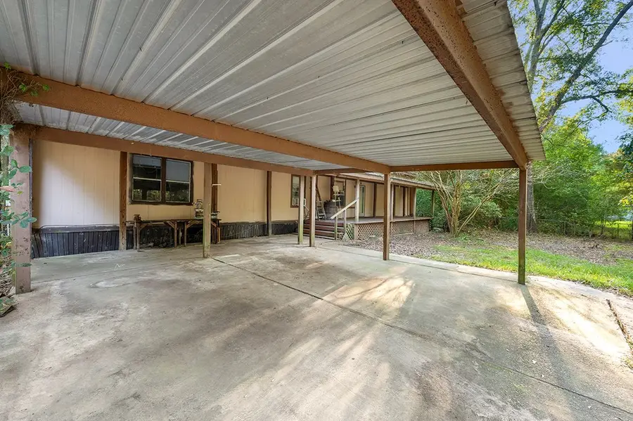 756 Bradshaw Drive E, Brookeland, TX 75931 - Image #3
