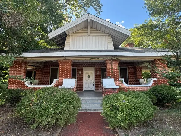 521 N 1st Street, Lufkin, TX 75904