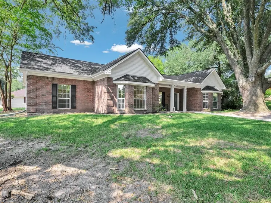 3905 Colonial Drive, Nacogdoches, TX 75965 - Image #3