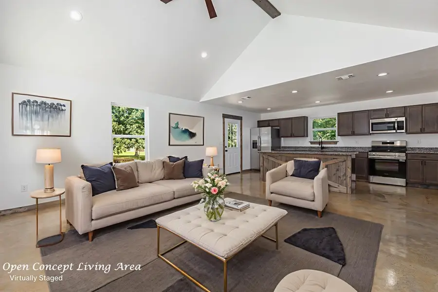 313 Sixth Street, Huntington, TX 75949 - Image #3