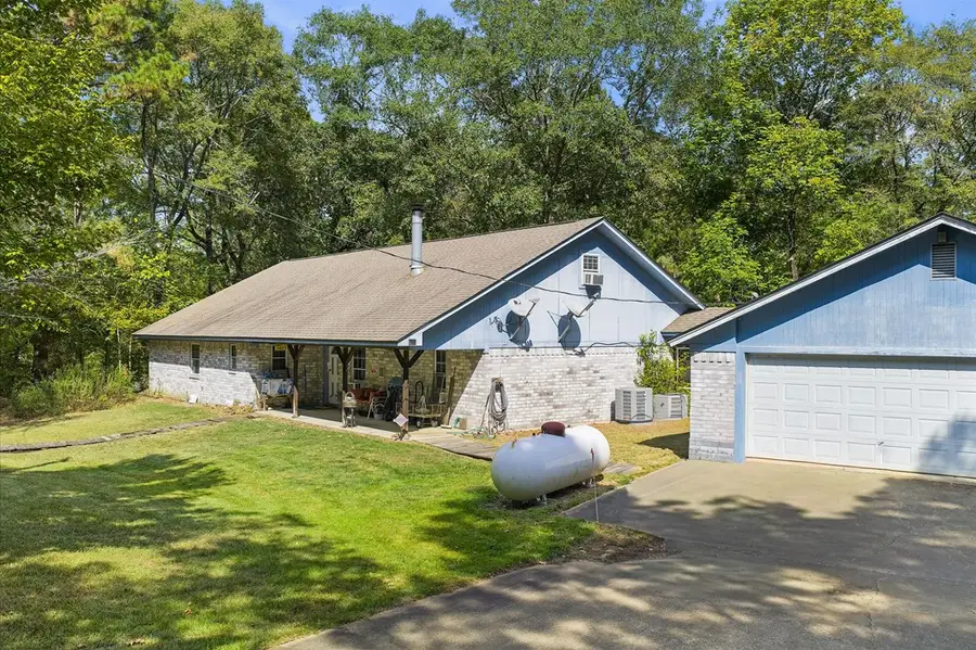 634 County Road 176, San Augustine, TX 75972 - Image #2