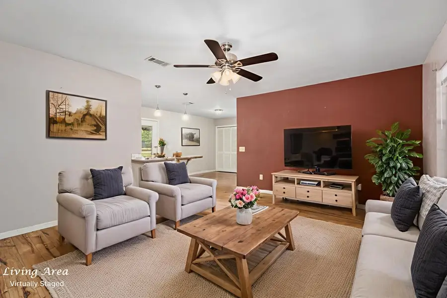 107 Eastwood Place, Lufkin, TX 75901 - Image #2