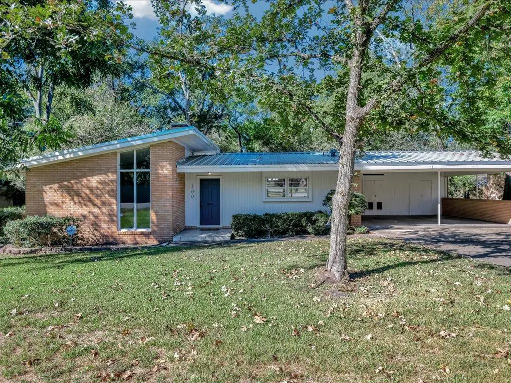 300 Cordelia Street, Lufkin, TX 75904 - Image #1