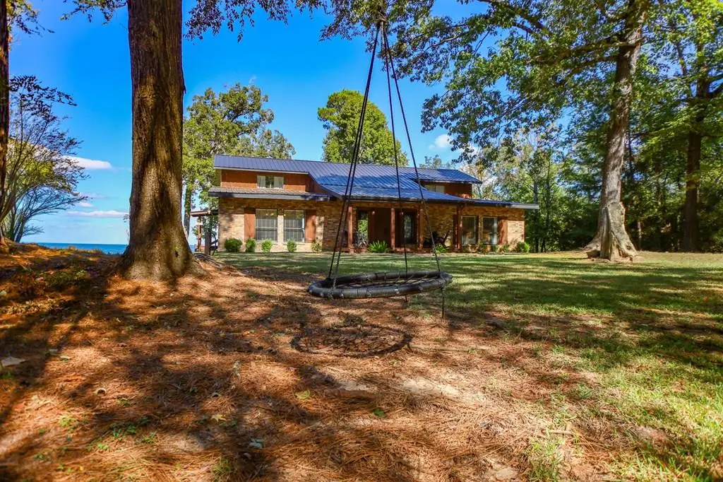 169 Cheyenne, Zavalla, TX 75980 - #1