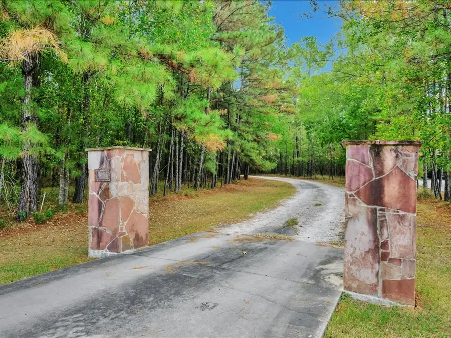 564 Cr 6330, Dayton, TX 77535 - Image #2