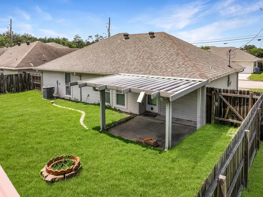 5635 Shadowbend Cir N, Lumberton, TX 77657 - Image #3