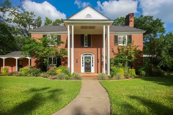 907 Southwood Drive, Lufkin, TX 75901