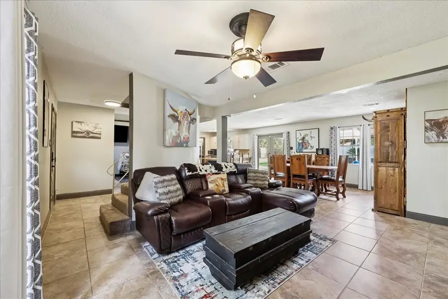 1790 Dublin Drive, Vidor, TX 77662 - Image #2