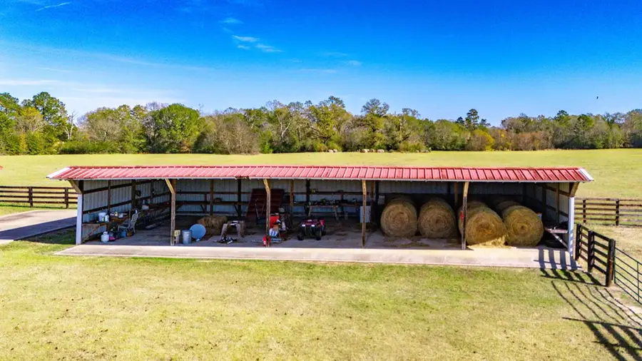 406 Sam Hawkins Road, Huntington, TX 75949 - Image #3