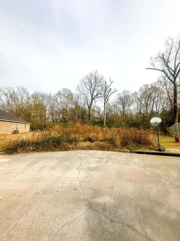 333 Oak Meadow Lane, Lufkin, TX 75904 - Image #1